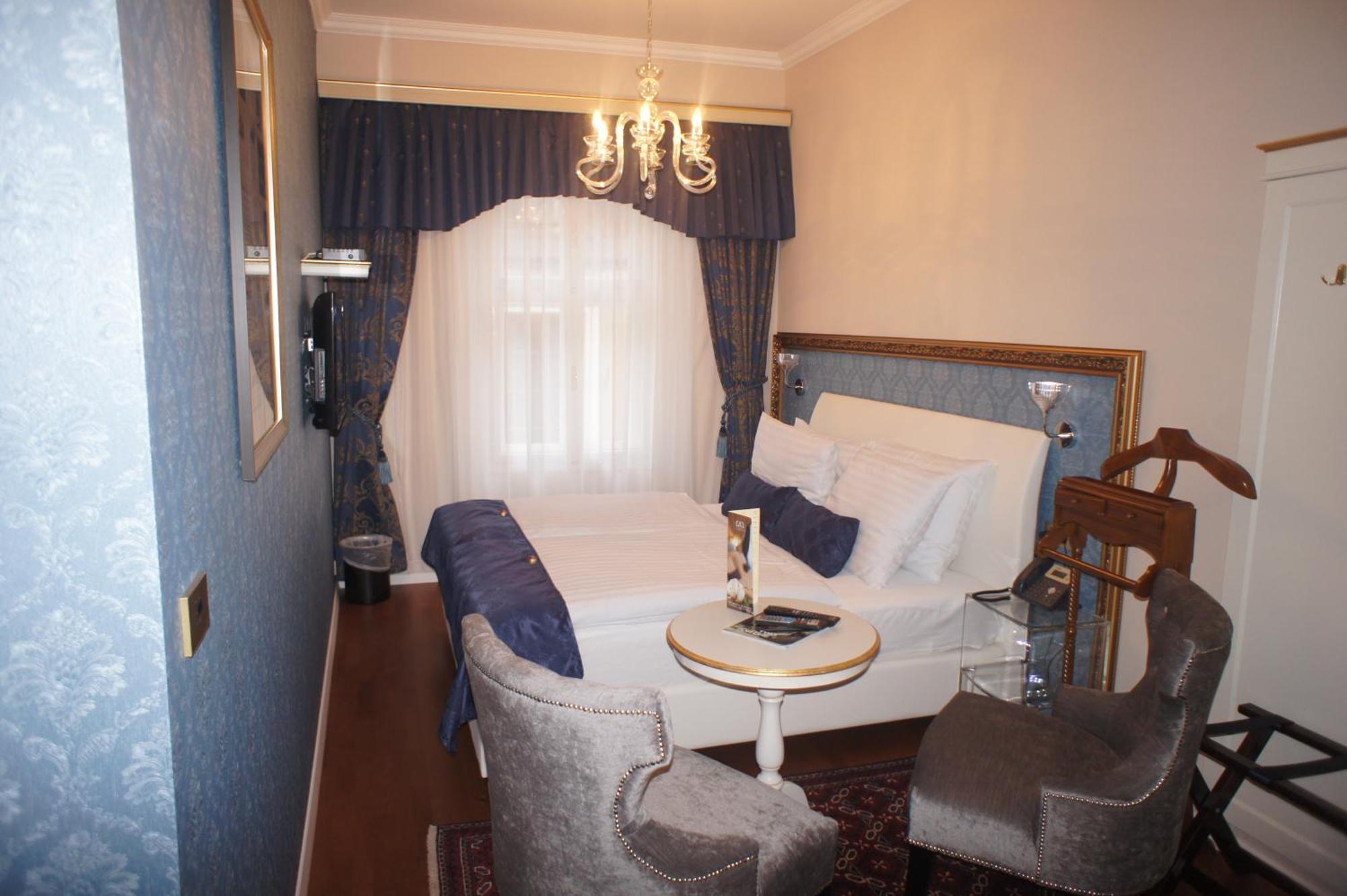 Hotel Actum Kranj Exterior photo